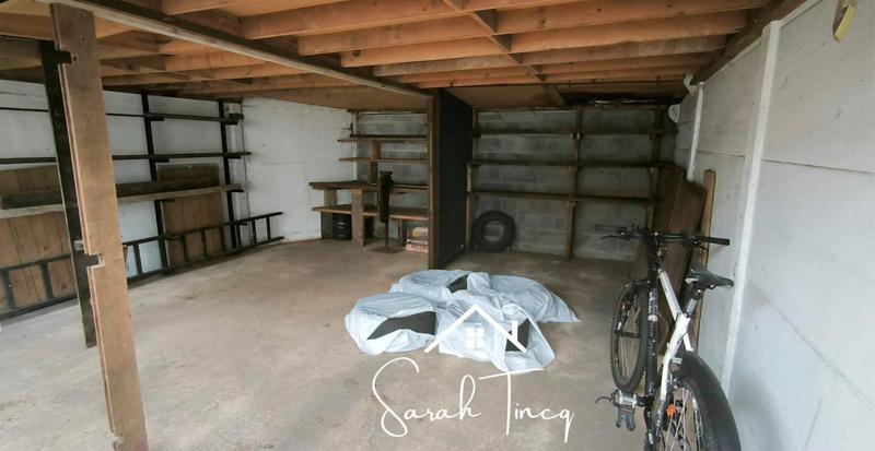 Parking / Garage - 28 m²