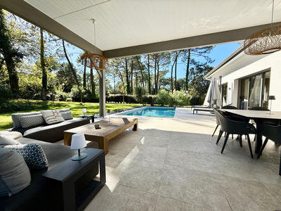 Maison - 187 m² - 6 pièces