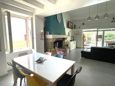 Maison - 158 m² - 7 pièces