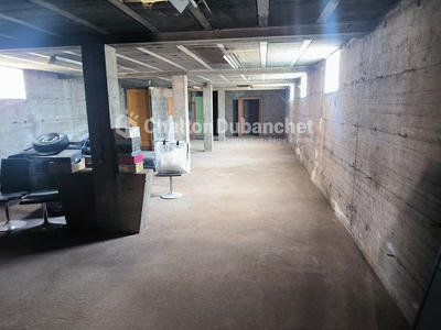 Entrepôt - 330 m² - 3 pièces