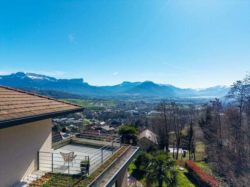 Villa - 220 m² - 6 pièces