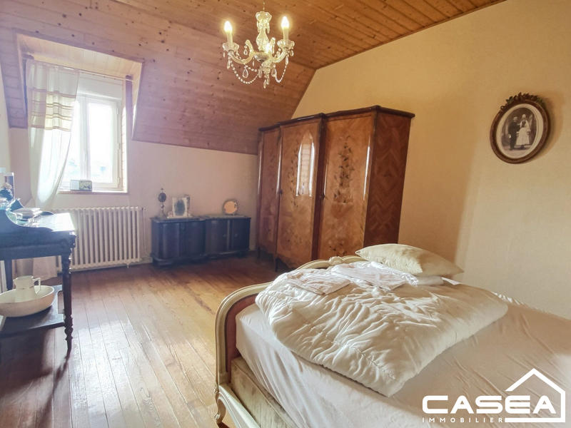 Maison ancienne - 191 m² - 8 pièces