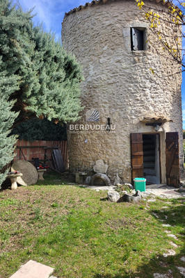 Moulin - 50 m² - 2 pièces