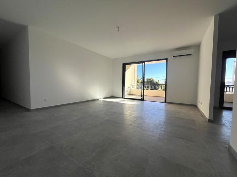 Appartement - 76 m² - 3 pièces