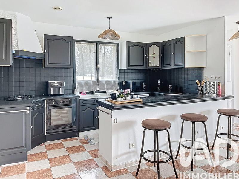 Maison - 97 m² - 4 pièces