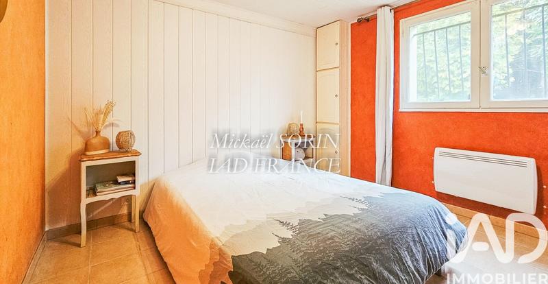 Maison - 200 m² - 7 pièces