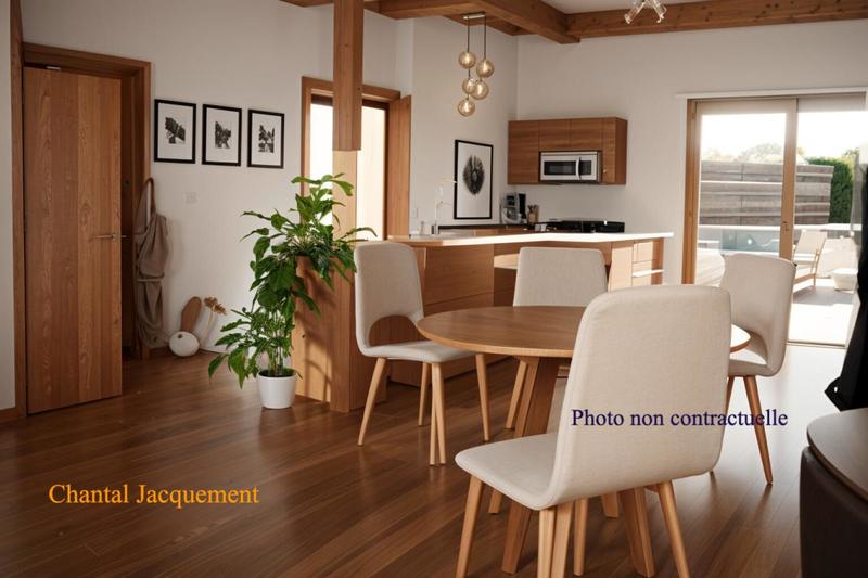 Maison - 245 m² - 10 pièces