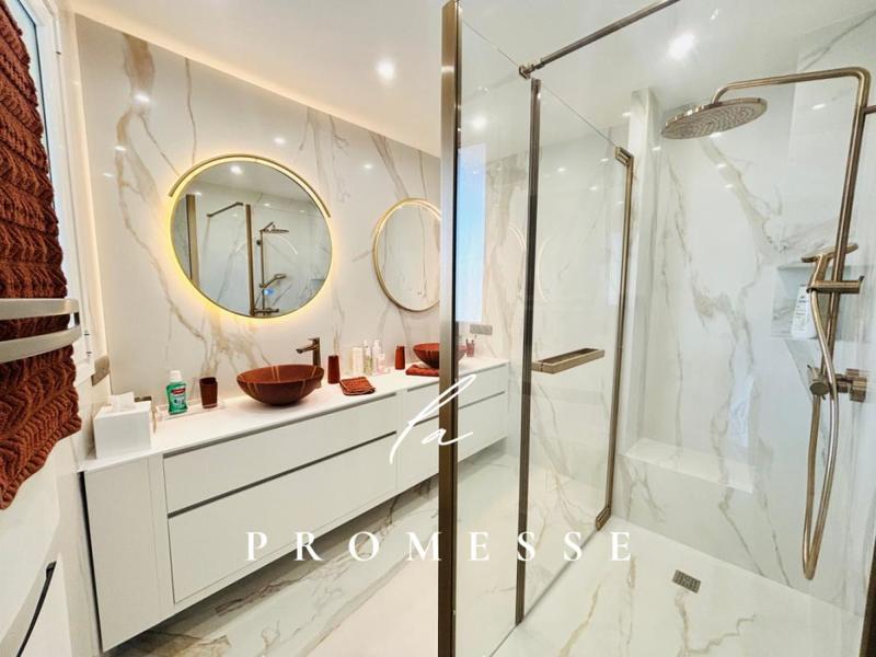 Appartement - 140 m² - 5 pièces