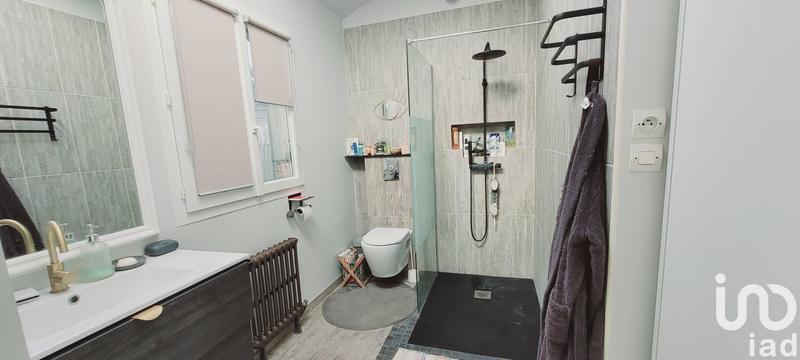 Maison - 95 m² - 5 pièces