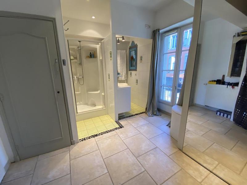 Maison - 238 m² - 4 pièces