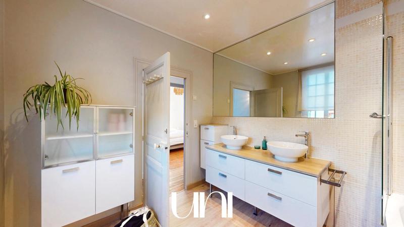 Maison - 158 m² - 7 pièces