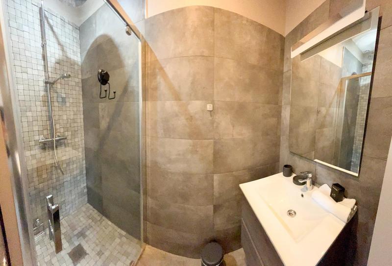 Appartement - 126 m² - 5 pièces