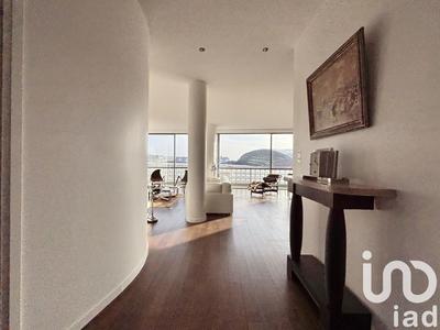 Appartement - 112 m² - 4 pièces