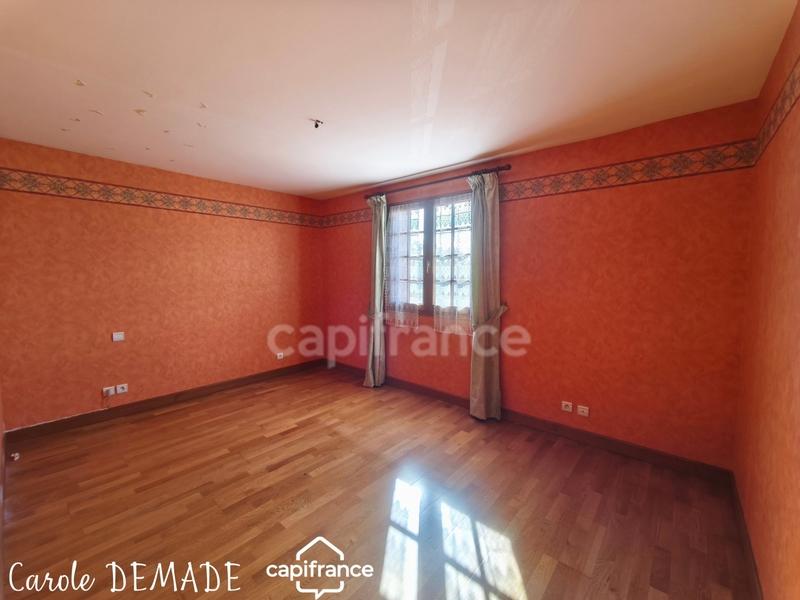 Maison - 188 m² - 7 pièces