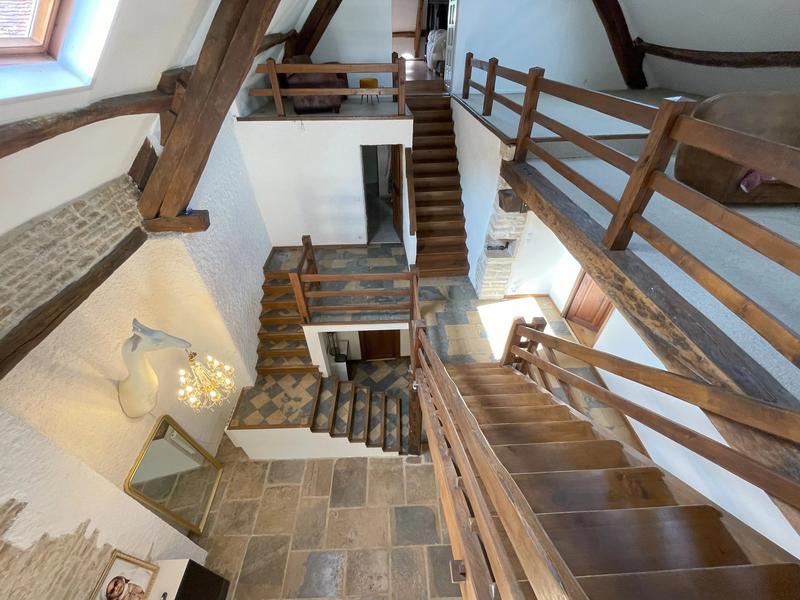 Propriété - 432 m² - 10 pièces