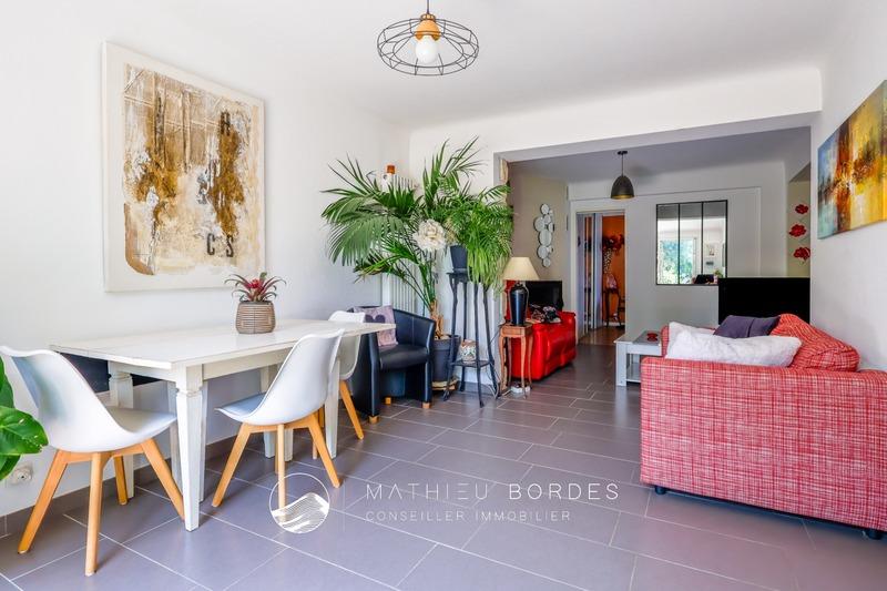 Maison - 122 m² - 5 pièces