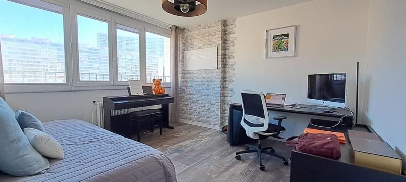 Appartement - 93 m² - 4 pièces