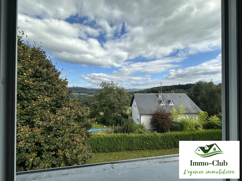 Maison - 102 m² - 5 pièces