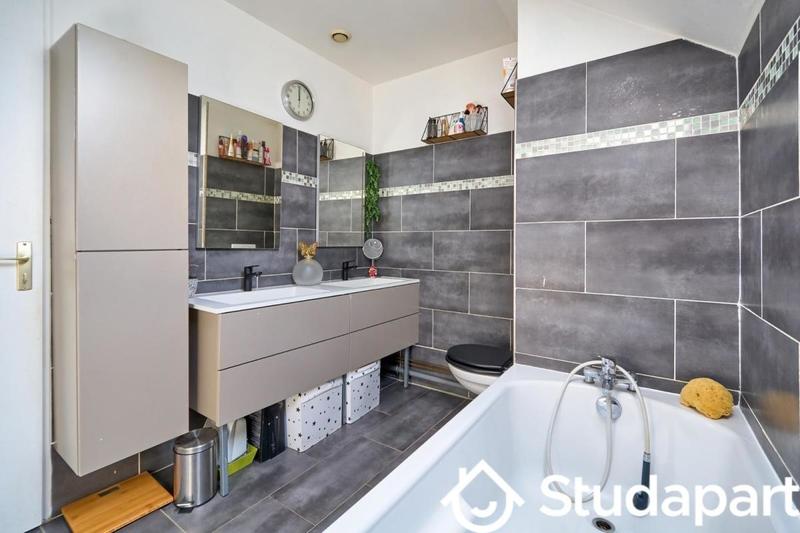 Chambre - 10 m² - 1 pièce