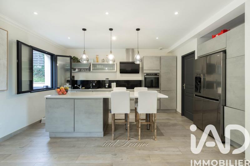 Maison - 134 m² - 5 pièces