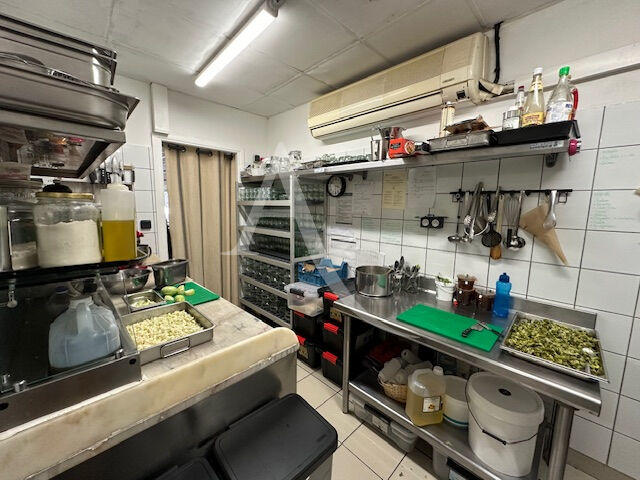 Local commercial - 58 m² - 2 pièces