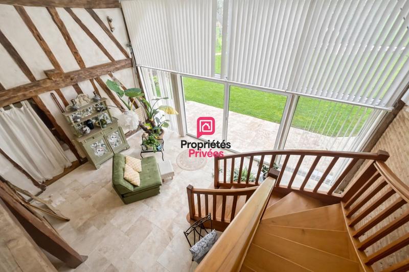 Maison - 273 m² - 8 pièces