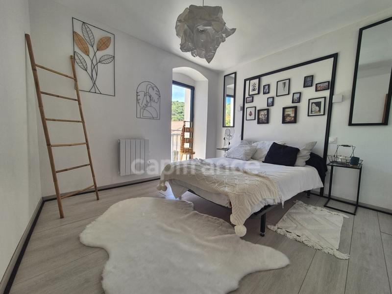 Maison de village - 180 m² - 6 pièces