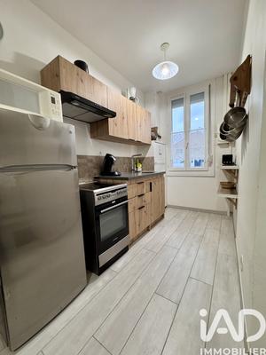 Maison - 102 m² - 8 pièces