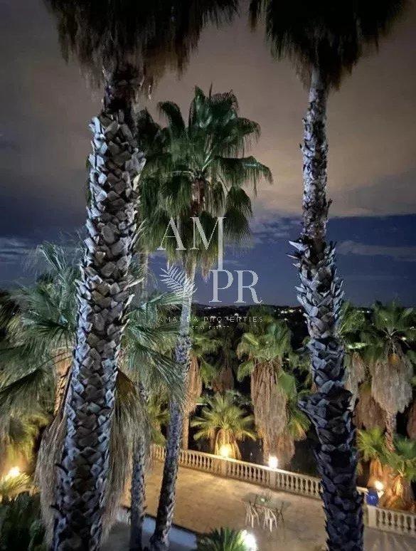 Villa - 518 m² - 10 pièces