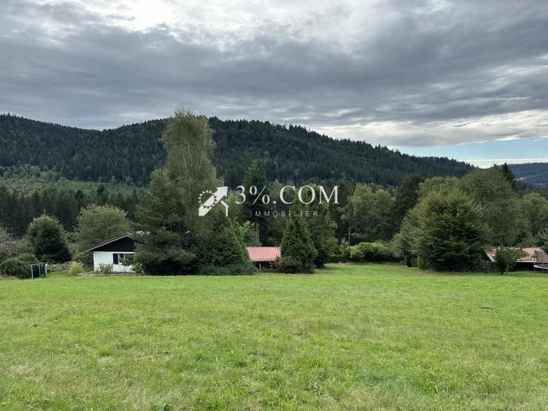 Terrain constructible - 1 800 m²