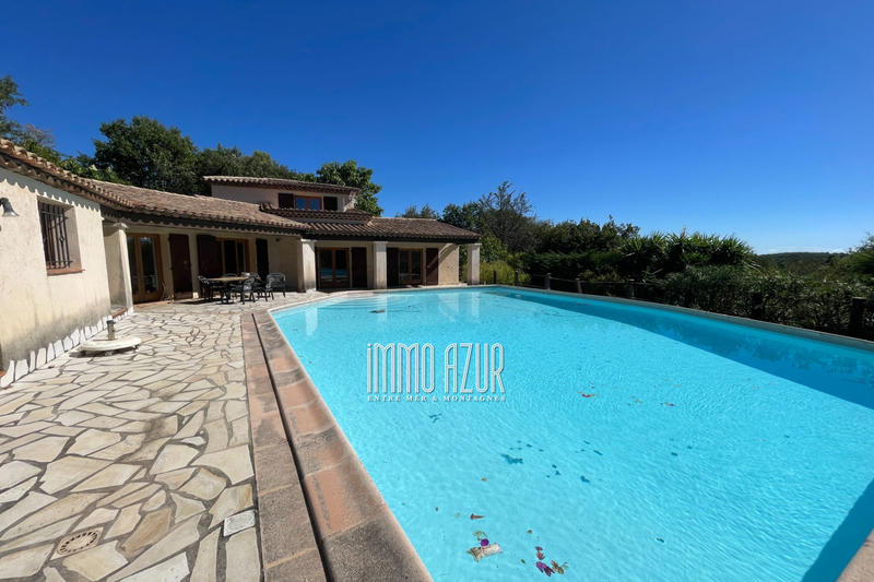 Villa - 170 m² - 6 pièces