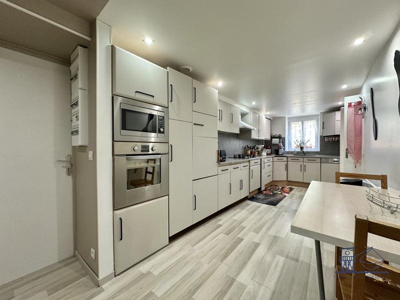 Maison ancienne - 272 m² - 9 pièces