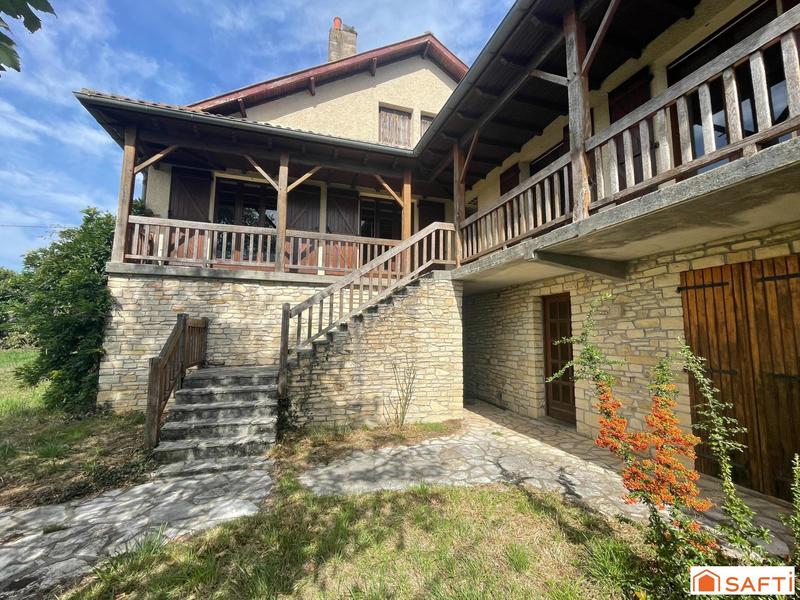 Maison - 290 m² - 13 pièces