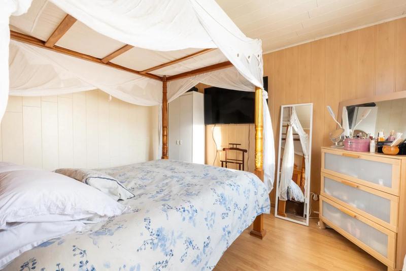 Maison - 87 m² - 5 pièces