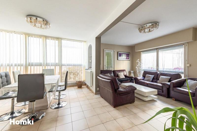 Appartement - 122 m² - 6 pièces