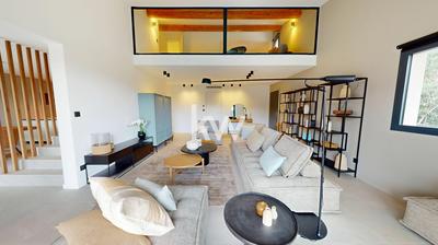 Maison - 208 m² - 6 pièces