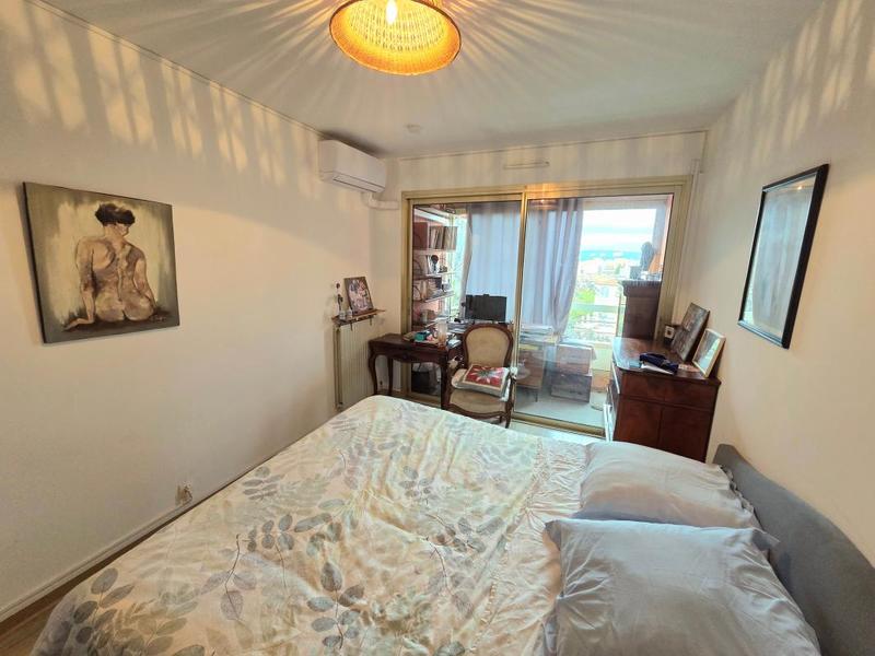 Appartement - 77 m² - 4 pièces