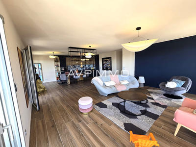 Appartement - 106 m² - 4 pièces