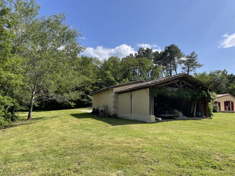 Maison traditionnelle - 210 m² - 6 pièces