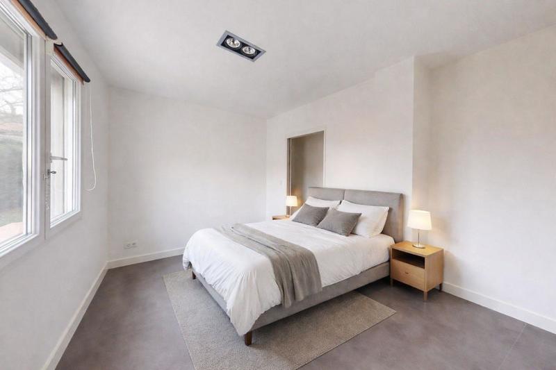 Maison - 203 m² - 5 pièces