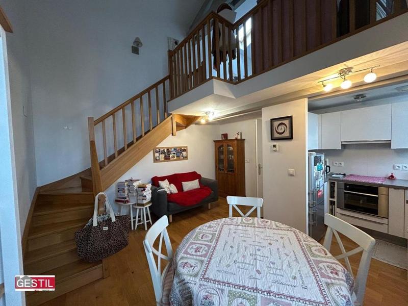 Appartement bourgeois - 45 m² - 2 pièces