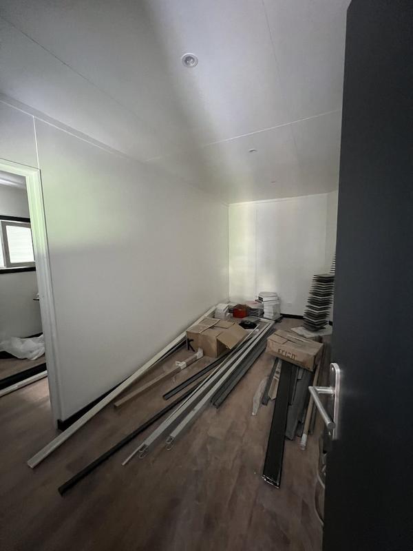 Local d'activités - 390 m² - 5 pièces