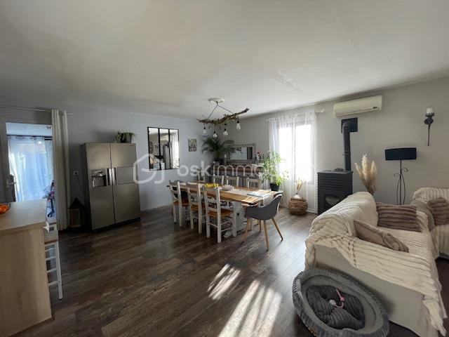 Villa - 200 m² - 10 pièces