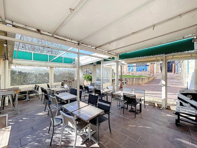 Fonds de commerce - 185 m²