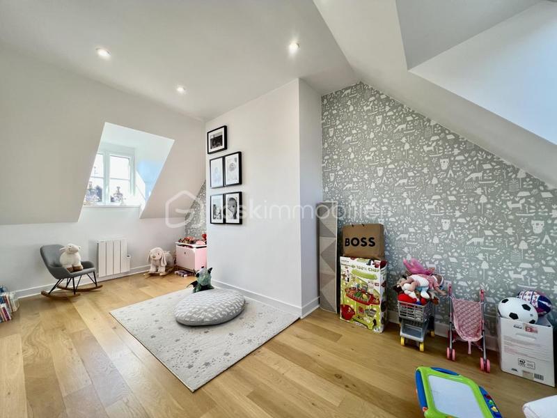 Maison - 148 m² - 7 pièces