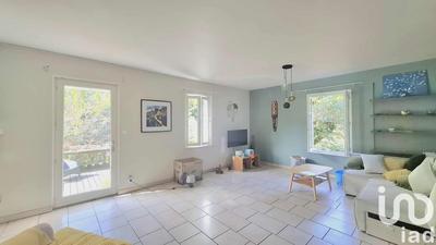 Maison - 442 m² - 10 pièces