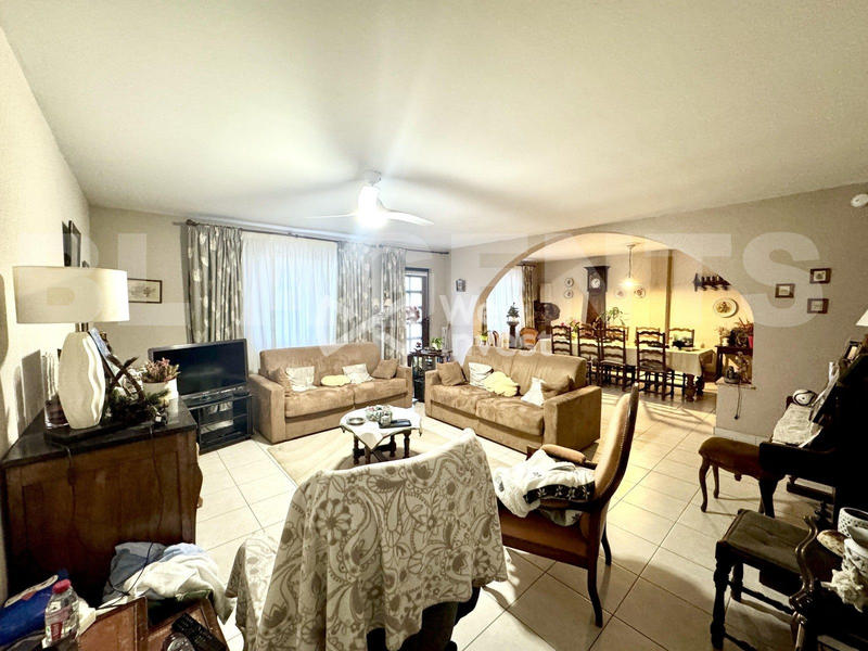 Appartement - 120 m² - 4 pièces