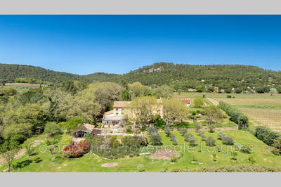 Maison - 499 m² - 8 pièces