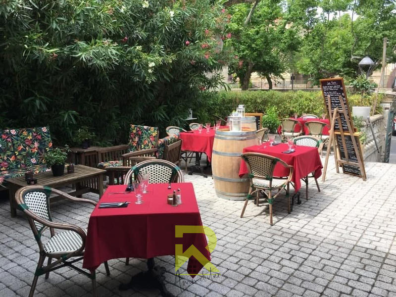 Fonds de commerce - Local commercial - 399 m²