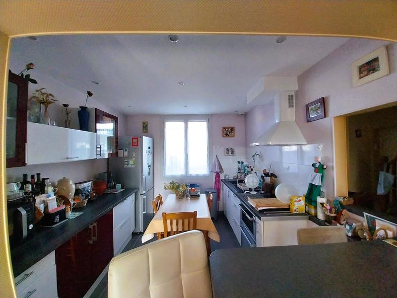 Maison - 95 m² - 5 pièces